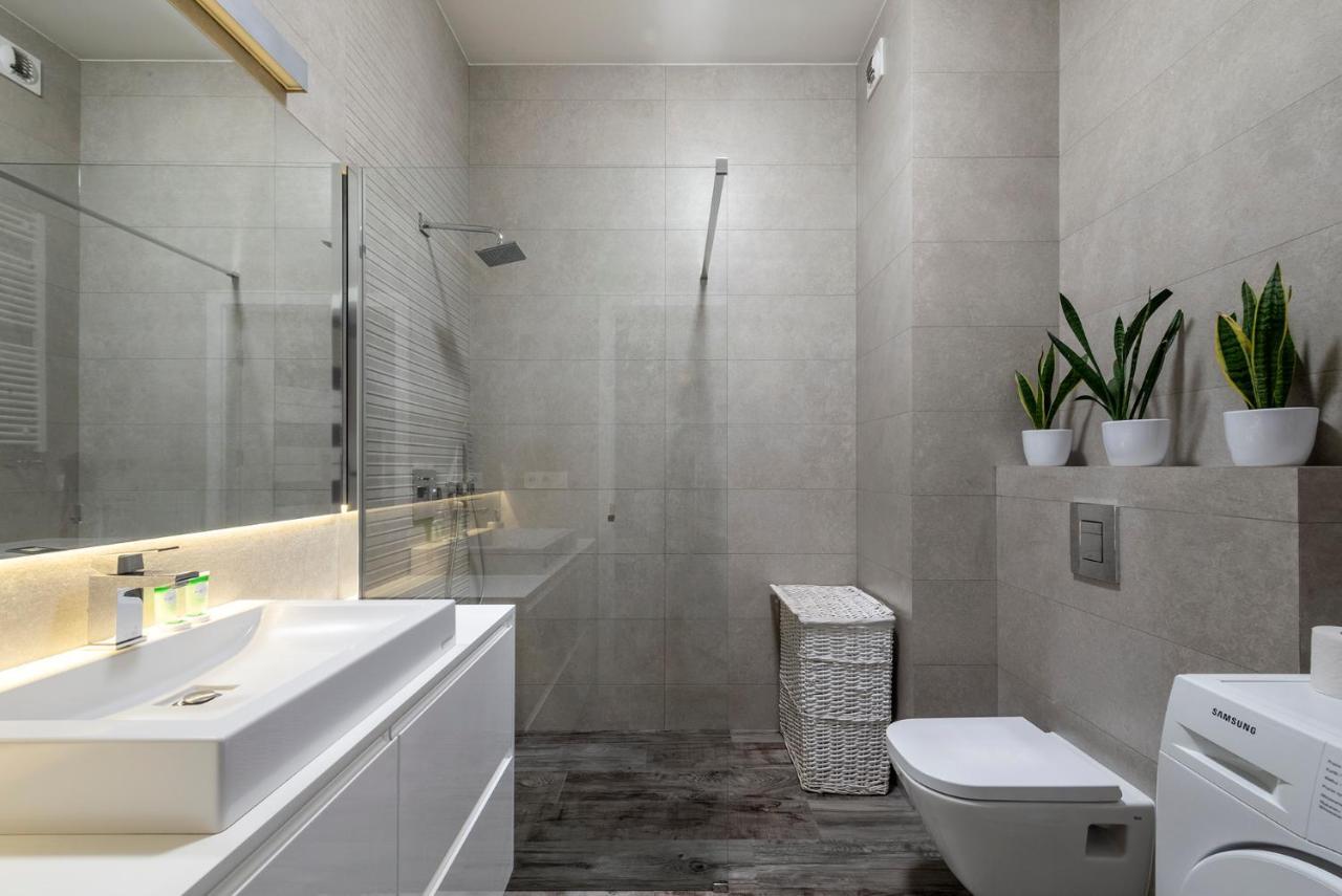Apartmán Warsaw - Aparts Lotnisko Okecie Exteriér fotografie