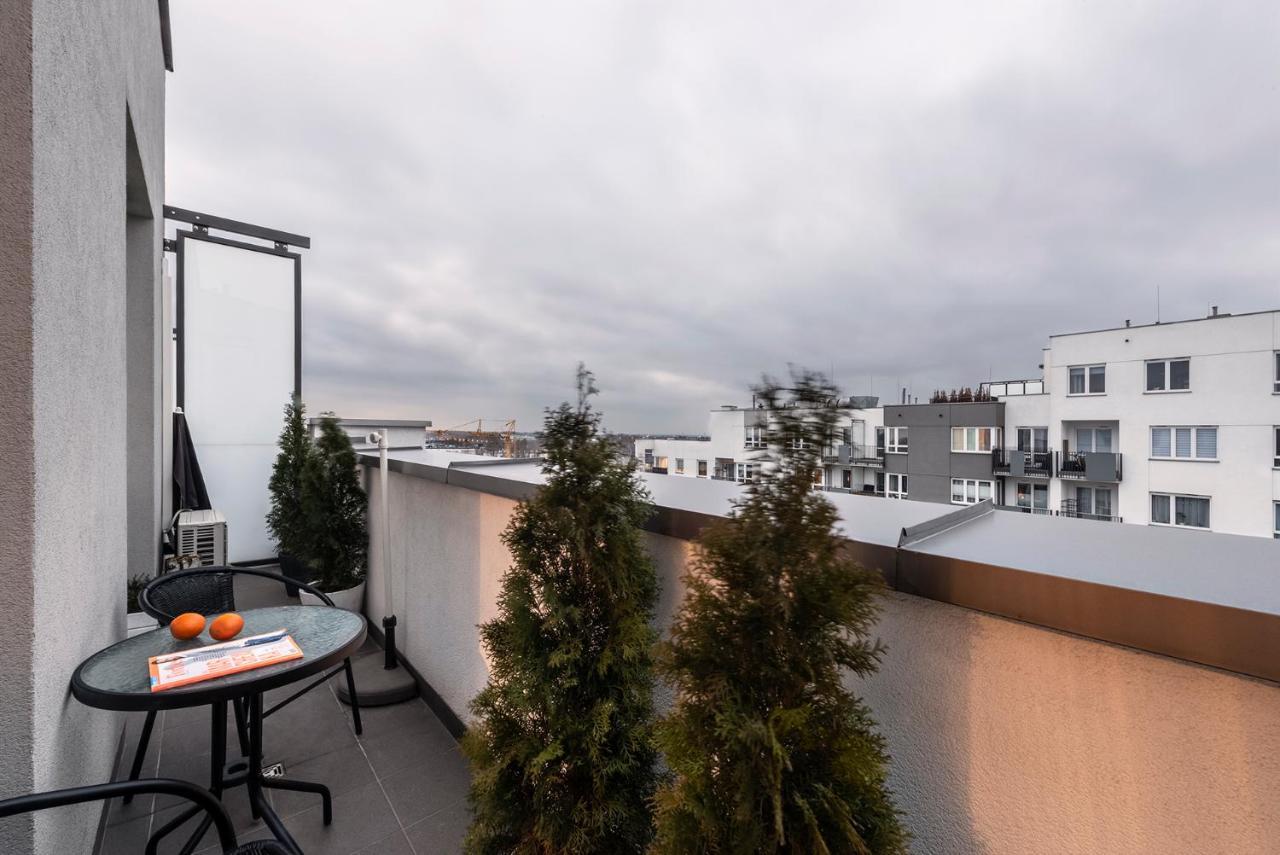 Apartmán Warsaw - Aparts Lotnisko Okecie Exteriér fotografie